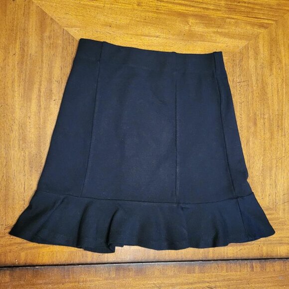 Forever 21 Black Pull On Mini Skirt - Picture 1 of 8